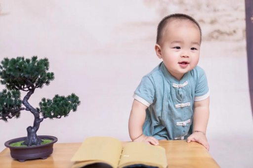 普洱宝宝抓耳朵是什么原因